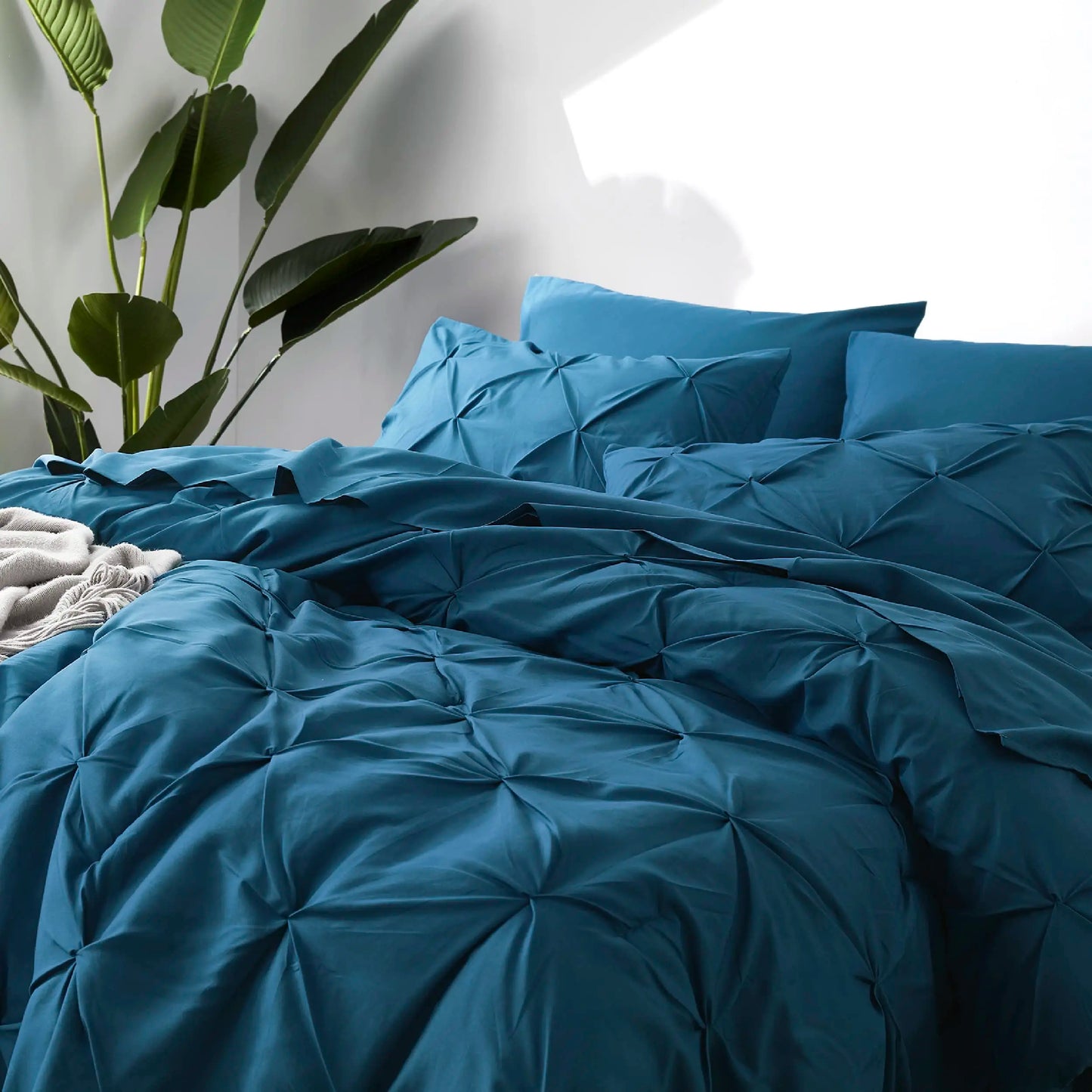 7PCS King Size Pintuck Comforter Set | Bedsure Cloud Soft Hotel Quality All Season Bedding