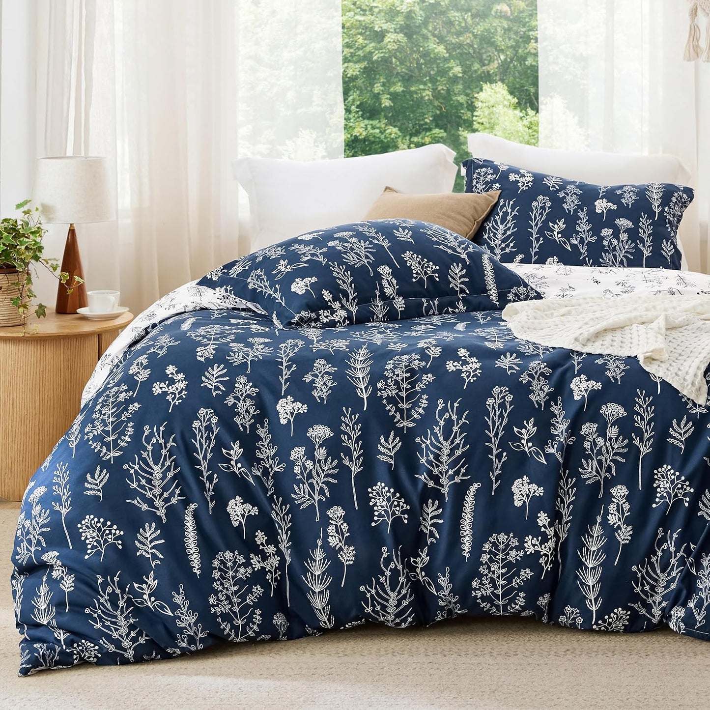 3Pcs Reversible Botanical Floral Comforter Set, Lightweight Soft Summer Bedding Set with 2 Pillow Shams, Bedroom Bedding Gift